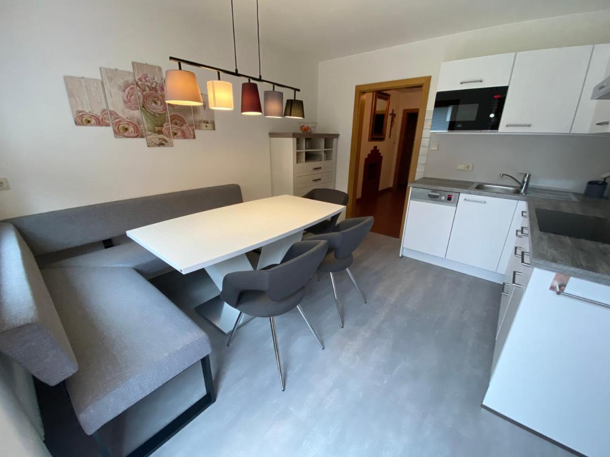 Apartments Oberhollenzer ブラーイエス エクステリア 写真