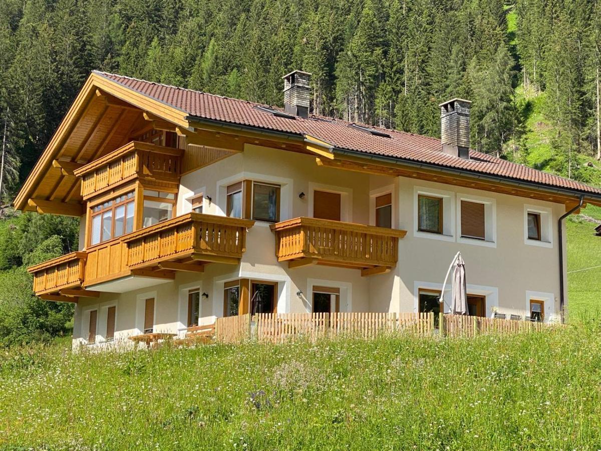 Apartments Oberhollenzer ブラーイエス エクステリア 写真