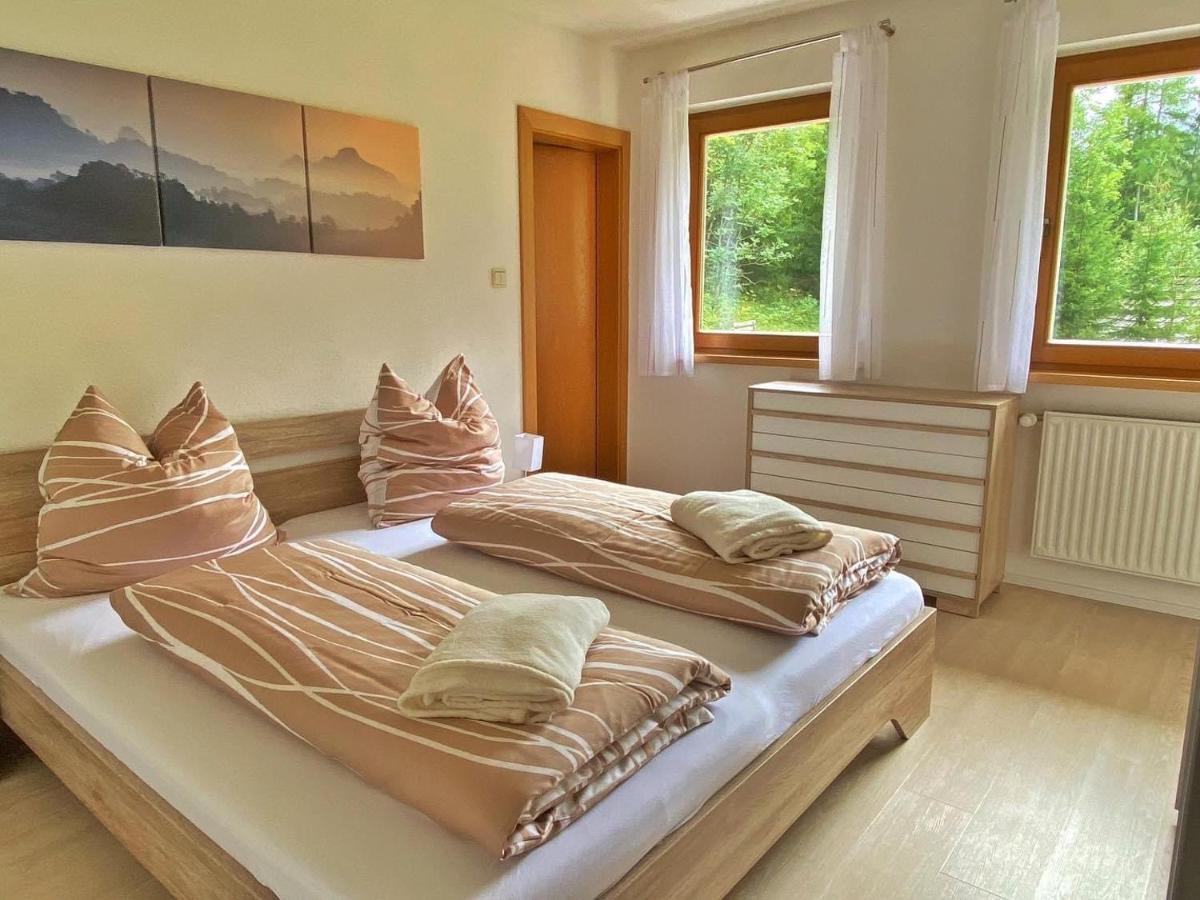 Apartments Oberhollenzer ブラーイエス エクステリア 写真